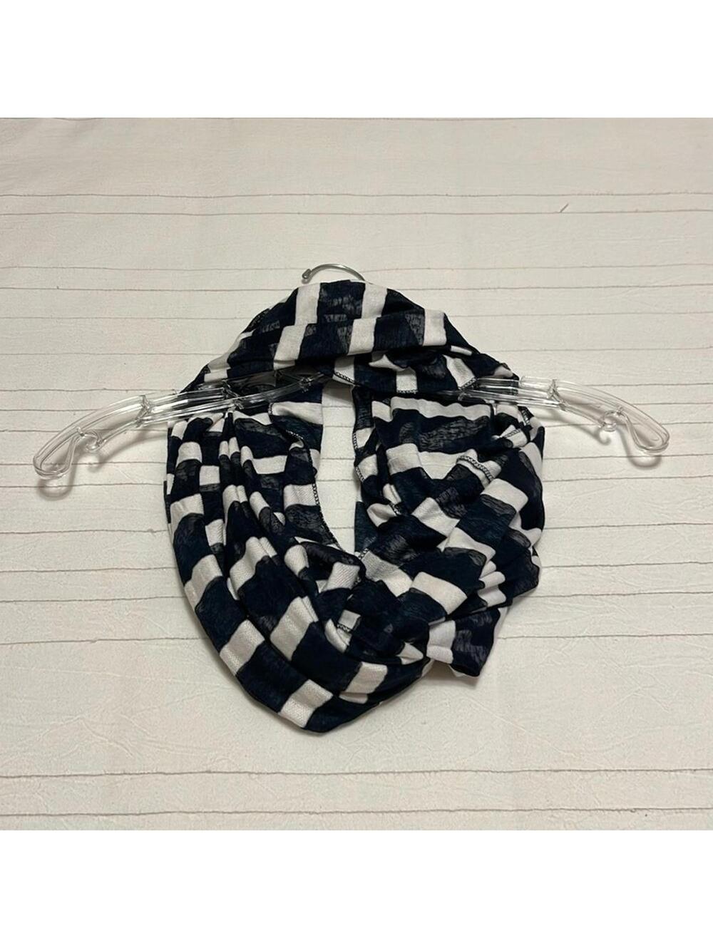 NWOT Blue & White Striped Infinity Scarf One Size - Lightweight Casual Accessory